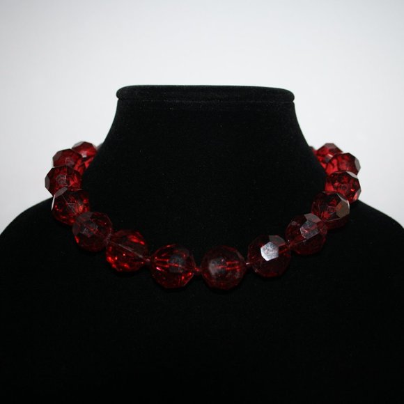 Chunky red beaded necklace 16"